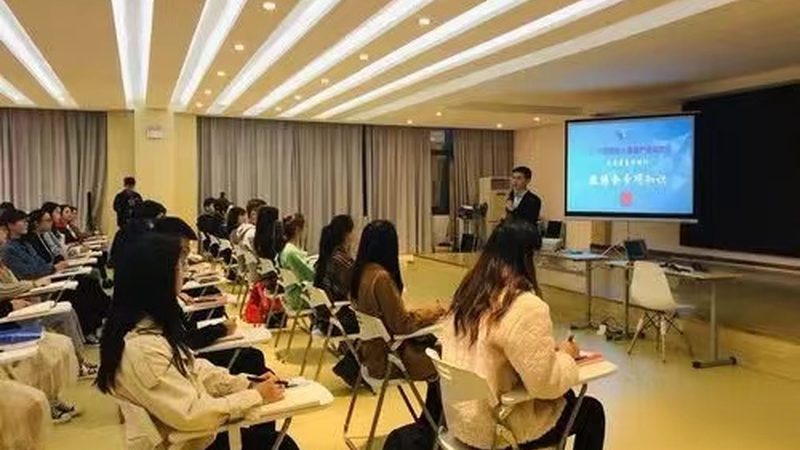 英语二自考题型全解析：掌握这些，轻松应对考试